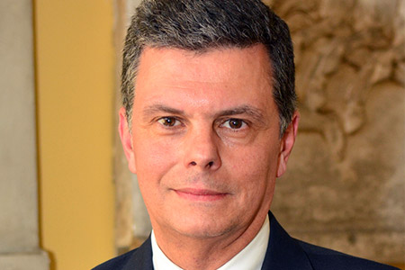 Cr. Máximo Perdomo